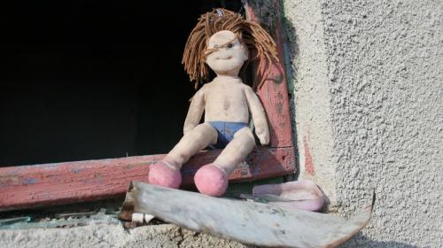 ForPost- Миссия не выполнима: крымские сироты быстрее состарятся, чем получат жильё