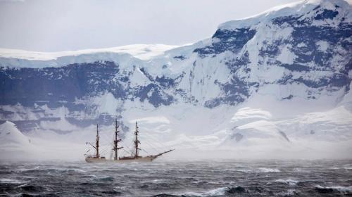 ForPost - Медведев распорядился организовать кругосветную экспедицию к Антарктиде