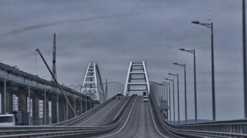 ForPost- На Крымском мосту летом ограничат движение грузовиков