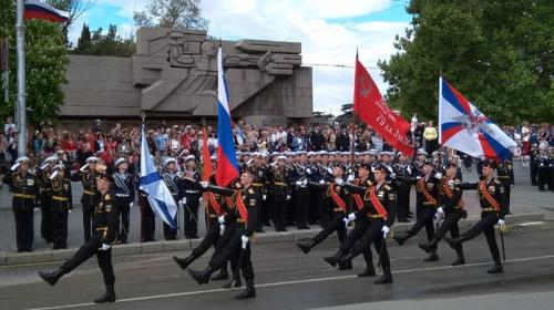 ForPost- В парадах Дня Победы в Крыму задействуют танки и С-400