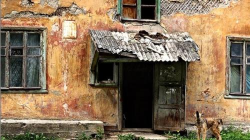 ForPost- В Севастополе посчитали «застрявших» в ветхом жилье 