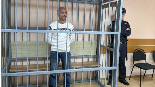 ForPost - Суд арестовал мужчину, бросившего в Шереметьево детей 