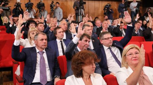 ForPost- Коммунистическую кнопку в Крыму заело при голосовании за поправки в Конституцию 