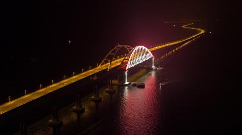 ForPost- Первый груз по Крымскому мосту уйдёт на материк из Севастополя