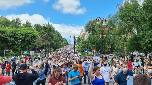 ForPost - Жители Хабаровска устроили шествие в поддержку губернатора Фургала