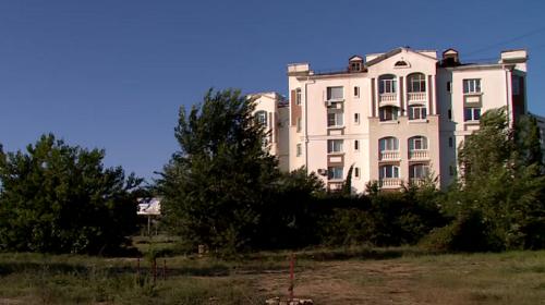 ForPost- В Севастополе вместо многоквартирного дома будет новый сквер
