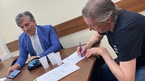 ForPost - Адвокат Ефремова назвал бредом попытку актёра дать взятку ДПС
