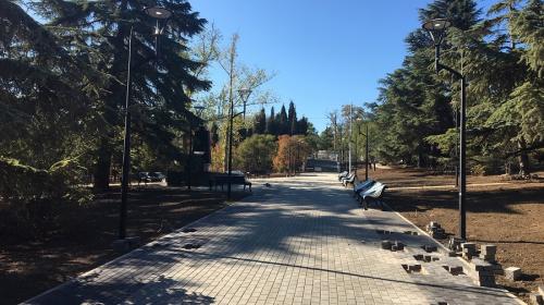 ForPost - Реконструкция сквера Севастопольских курсантов затягивается