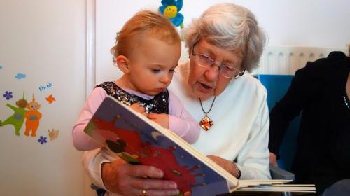 ForPost- В России хотят принять закон о бабушках