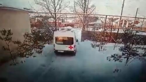ForPost - Россиянин угнал приехавшую на вызов скорую помощь