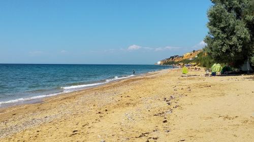 ForPost- Пляжи Севастополя пытаются объединить ради бюджета и таинственных инвестиций