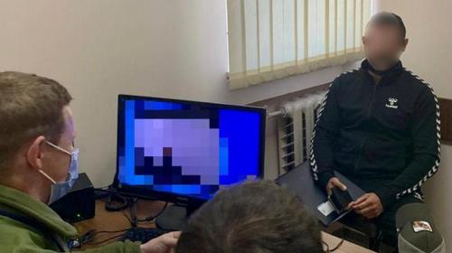 ForPost- Известному российскому блогеру запретили въезд на Украину из-за Крыма