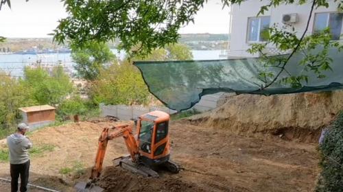 ForPost - Старый Севастополь на оползнях застраивают частными коттеджами