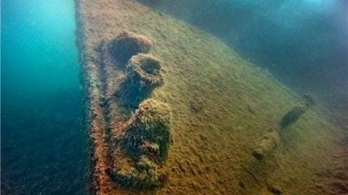 ForPost- У берегов Крыма обнаружили неизвестное затонувшее судно