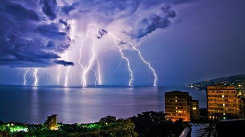 ForPost - На Крым надвигаются грозы с градом и шквалистым ветром ForPost - На Крым надвигаются грозы с градом и шквалистым ветром