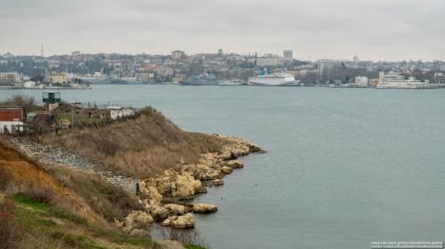 ForPost - Долой с трапа: севастопольцы просят снять плитку с исторической кладки ForPost - Долой с трапа: севастопольцы просят снять плитку с исторической кладки