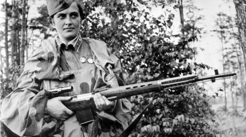 ForPost- «Не только давать жизнь, но и защищать ее...» – история самой знаменитой женщины-снайпера