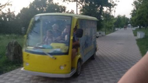 ForPost- Электробусы в парке Победы угрожают здоровью севастопольцев
