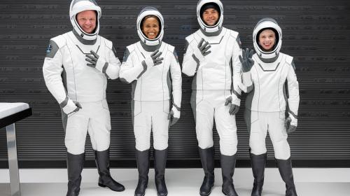 ForPost - Первый коммерческий рейс в космос SpaceX помог побить мировой рекорд. Видео