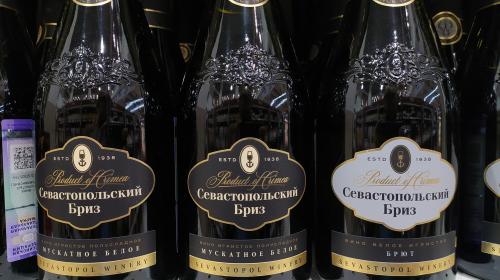 ForPost- Кому приносит доход севастопольское шампанское 