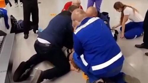 ForPost - В терминале аэропорта Симферополя умерла пассажирка