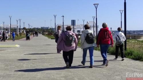 ForPost - На новой набережной в Крыму людям приходится справлять нужду в кустах ForPost - На новой набережной в Крыму людям приходится справлять нужду в кустах