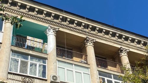 ForPost- «Царь-балкон» и баня на крыше: гоголевский кошмар Севастополя 