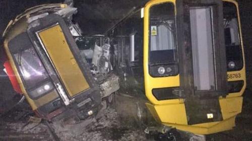 ForPost- Два поезда столкнулись в туннеле на Хэллоуин