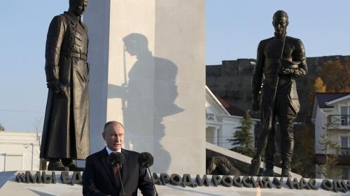 ForPost- Знакомство Путина с севастопольским памятником превратило историю братьев Беренсов в легенду