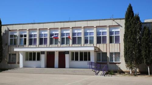 ForPost - Ученица 4-го класса в Севастополе принесла в школу нож для защиты от одноклассников