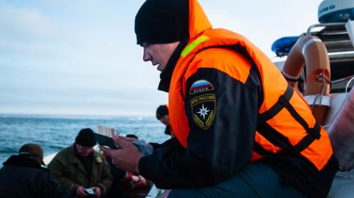 ForPost- Севастопольские спасатели проверили любителей зимней рыбалки