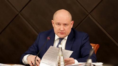 ForPost- Губернатор Севастополя пригрозил подчинённым «новогодним настроением»