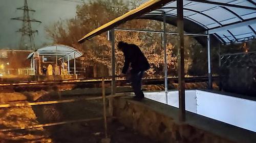 ForPost- Затопленный подземный переход вынуждает крымчан рисковать жизнью и здоровьем