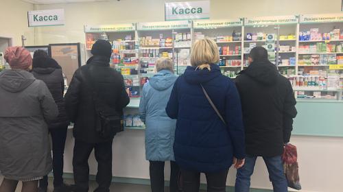 ForPost- Севастопольцы активно раскупают лекарства в аптеках