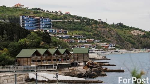 ForPost- В Крыму быстро настроят «некапитальных» отелей