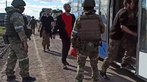 ForPost - СК допросит сдавшихся боевиков, укрывавшихся на заводе