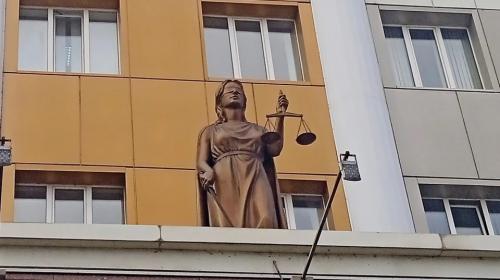 ForPost - Суд Липецка приговорил мужчину к 10 годам тюрьмы за взятку сотруднику УФСБ