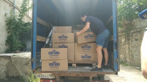 ForPost- В Севастополе каждый день раздают 400 продуктовых наборов для беженцев