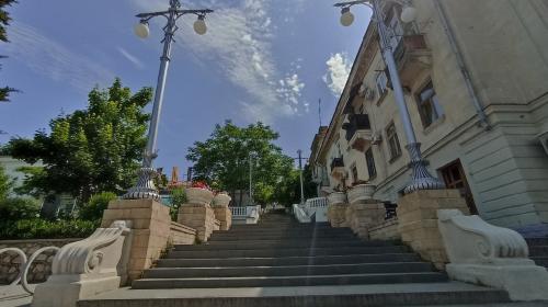ForPost- В Севастополе повторно восстановят Таврическую лестницу 