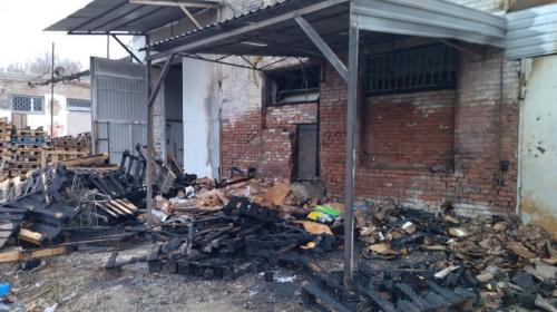 ForPost- В Керчи бывший работник магазина отомстил за обиду огнем