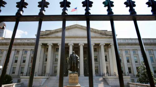 ForPost- Bloomberg: банки попросили Минфин США временно разрешить торговлю активами РФ