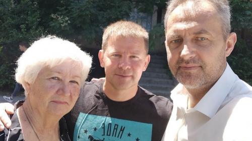 ForPost - Пленённый более двух лет назад на Украине паломник из Севастополя вернулся домой