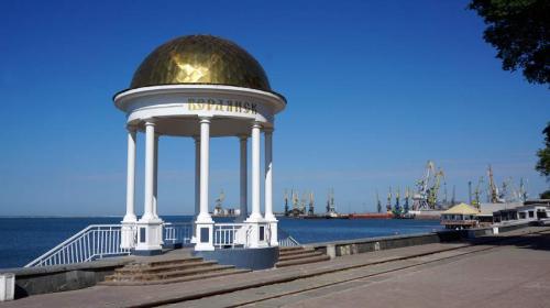 ForPost- В порту Бердянска произошел взрыв