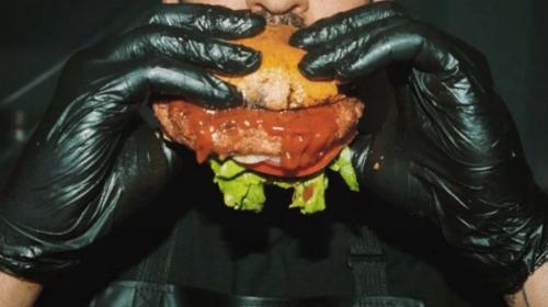 ForPost- Шведы заявили, что создали веганский бургер со вкусом человеческого мяса