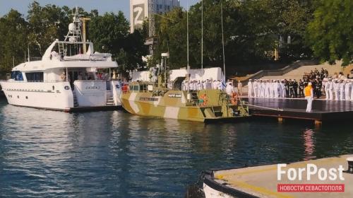 ForPost- Боевой катер «Андрей Палий» готов выйти в море от Графской пристани в Севастополе