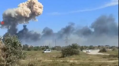 ForPost- Очевидцы сообщают о взрывах и дыме на западе Крыма — соцсети