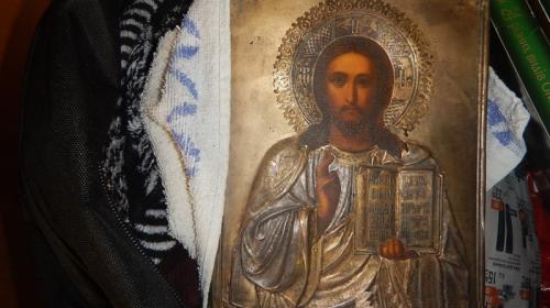 ForPost- Украинец пытался по-тихому провезти в Крым старинную икону