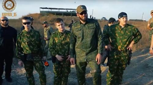 ForPost - «Я не шучу». Кадыров отправляет своих детей-подростков на фронт