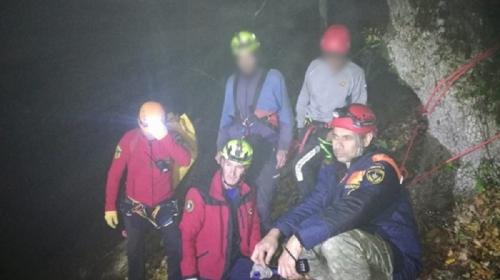ForPost- Пять человек на выходных попались в скалистые ловушки гор в Крыму