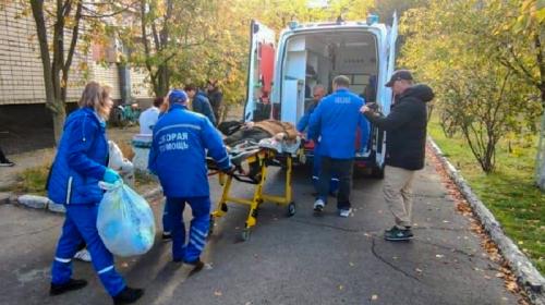 ForPost- Крымские медики помогли вывезти из Херсонской области пожилых пациентов